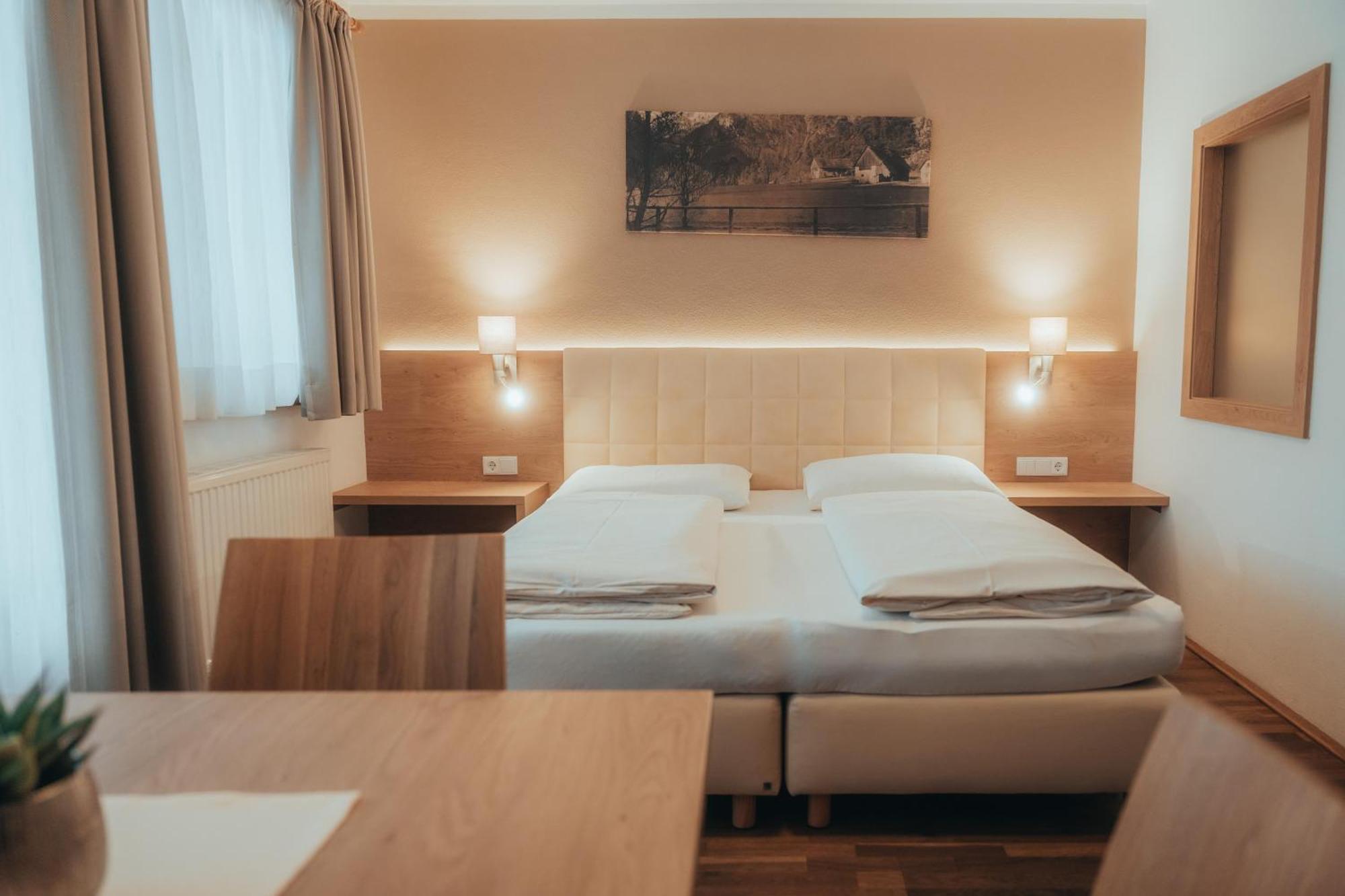 Landhotel Gressenbauer ฮินเทอร์ชโตเดอร์ ภายนอก รูปภาพ